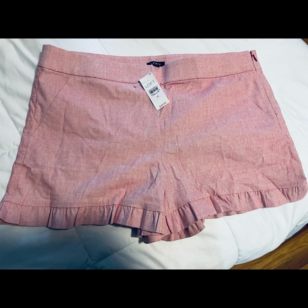 Women Ruffle Bottom Shorts size 12